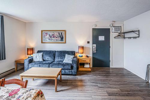 Posezení v ubytování Bluebird Motel