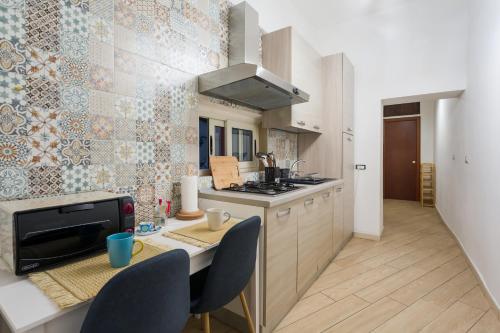 I Colori del Golfo 100sqm 2 Bedrooms Historic Center Naples Spaccanapoli & Duomo