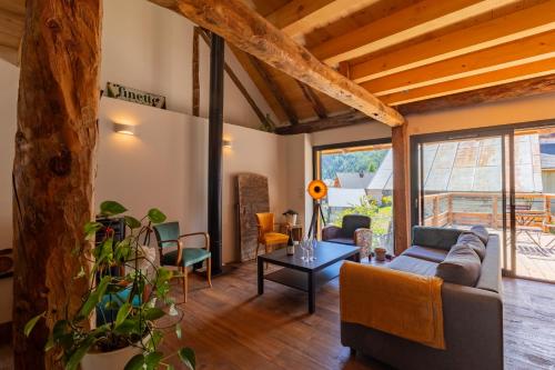 Φωτογραφία από το άλμπουμ του Alesina σε Montricher-Albanne