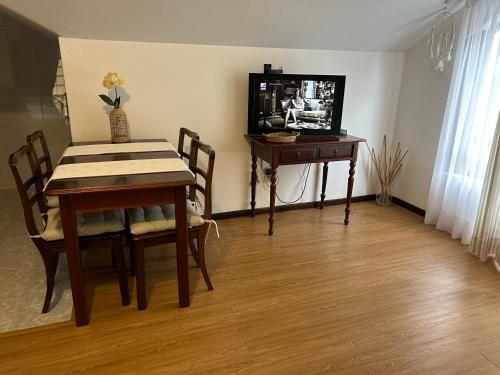 TV a/nebo společenská místnost v ubytování SOLMAR - Alojamento