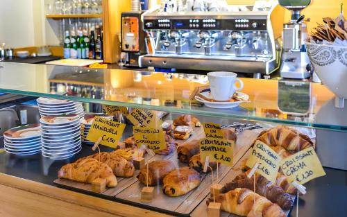 Jídlo v penzionu nebo okolí