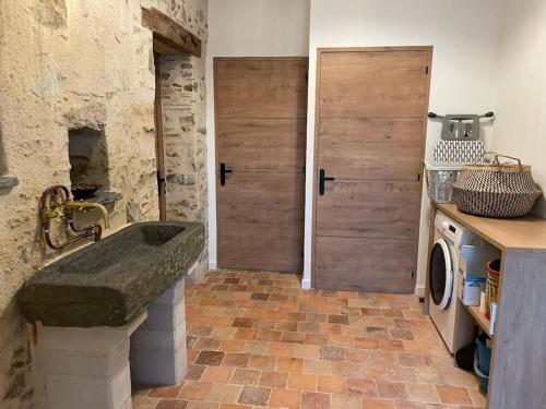 Dapur atau dapur kecil di Au temps suspendu-Les Rogeries