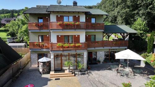 an aerial view of a house with a balcony at 3galeria in Podhájska