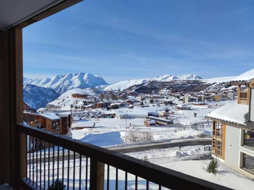 Coup de coeur ski aux pieds avec piscine, spa, et fitness