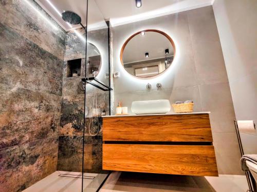 Elpis' cozy & luxury apartment