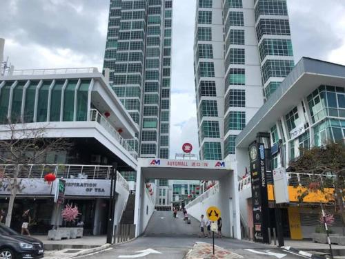 a street in a city with tall buildings at Seaview Seafront Duplex in Town with WiFi & Full Kitchen 66 in Georgetown
