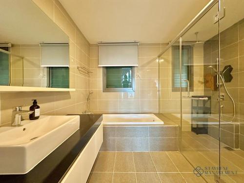 Koupelna v ubytování Iskandar Residences Nusajaya by Stayrene
