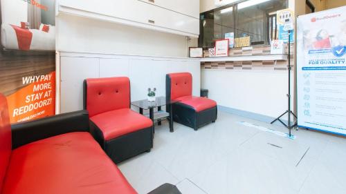 Coin salon dans l'établissement RedDoorz near NAIA Terminal 1