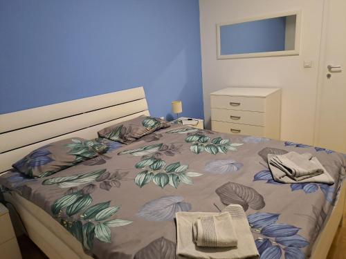 Voodi või voodid majutusasutuse Friendly apartment toas
