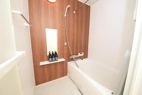 NYHotel 2 新宿2階建て3室1バスルーム1シャワー2トイレ