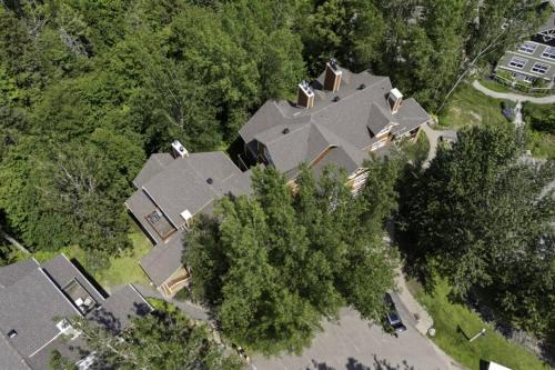 Άποψη από ψηλά του Les Manoirs 3bdrs W Pool & Hottub Near Village