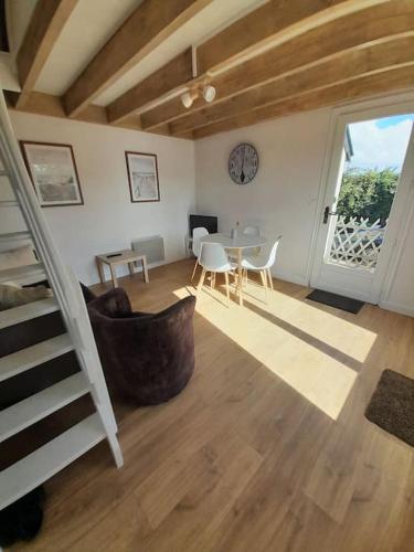 Photo de la galerie de l'établissement Maisonnette plage à pieds, à Clohars-Carnoët