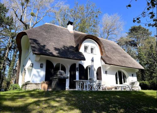 Villa neuve en face de l hippodrome 8 personnes linge inclus