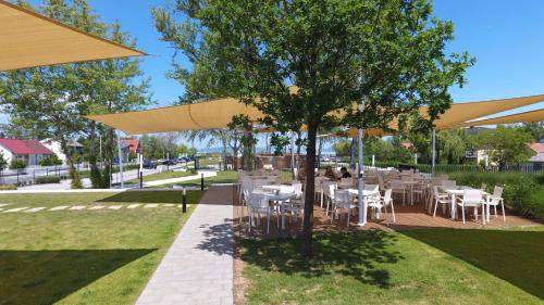Gallery image of Fenyves Yacht Club Superior in Balatonfenyves