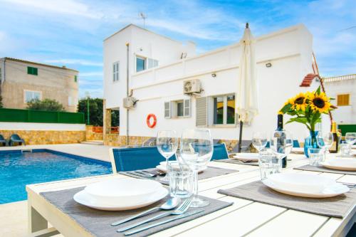 The swimming pool at or close to Villa Dolphin by Slow Villas