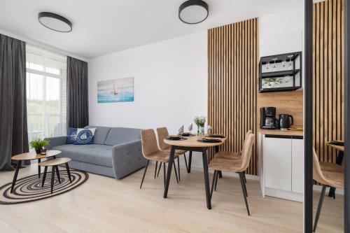 Nadmorski Apartament z Parkingiem by Rent like home
