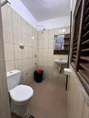 Dalil tesisinde bir banyo