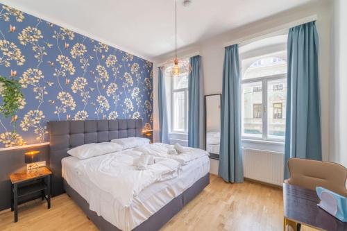 josef's home I Kolibri Studio I near UNO & VIC