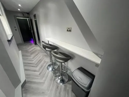 101 Bold Street Apartments photo 5