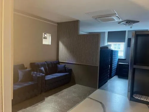 101 Bold Street Apartments photo 44