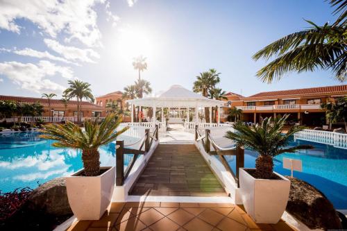 Beachfront Bliss - Tenerife Royal Gardens
