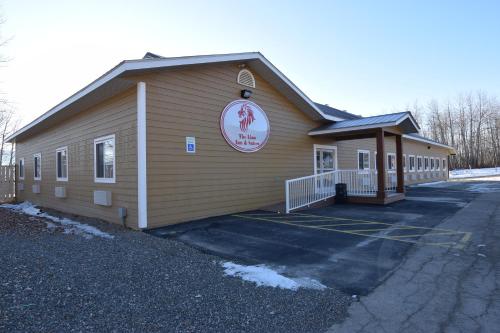 The Lion Inn & Suites – Photos 2