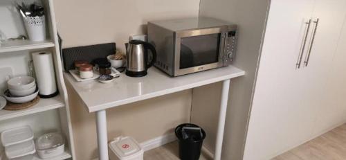 Una cocina o zona de cocina en Mila's at Panorama
