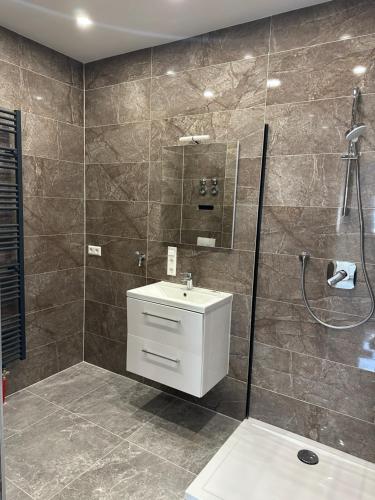O baie la Ferienwohnung FLOTT