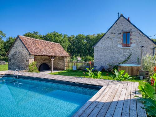 Πισίνα στο ή κοντά στο "Domaine le Pineau" Maison de charme avec piscine et jacuzzi privatif