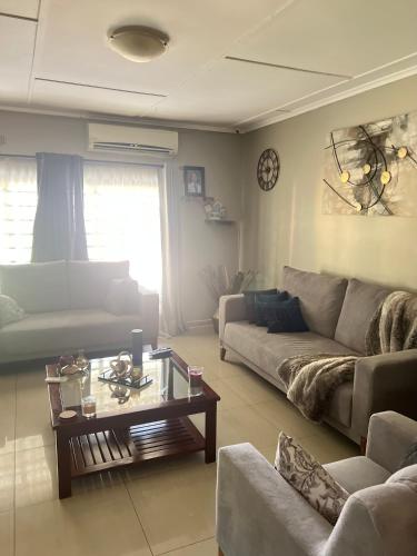 Un lugar para sentarse en Edna Villas