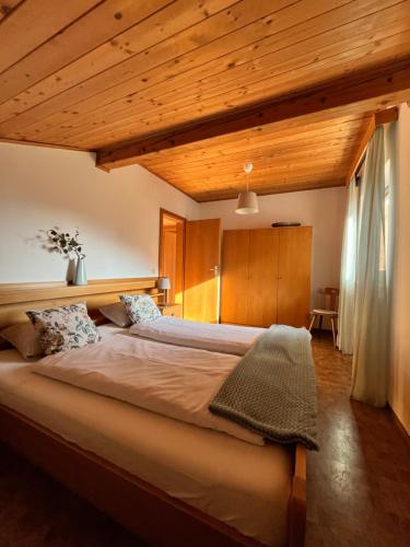 Postel nebo postele na pokoji v ubytování Voldersberghof