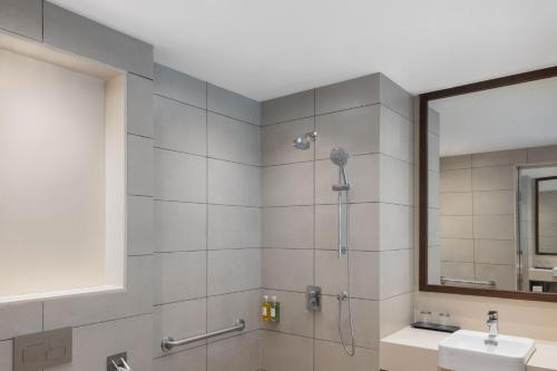 Koupelna v ubytování Fairfield by Marriott Goa Benaulim