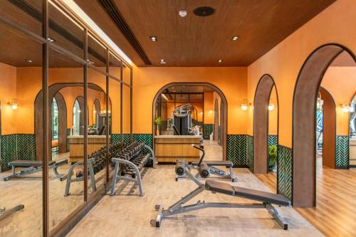 Fitness centrum a/nebo fitness zařízení v ubytování La Habana Hua Hin by MKC Leisure Host