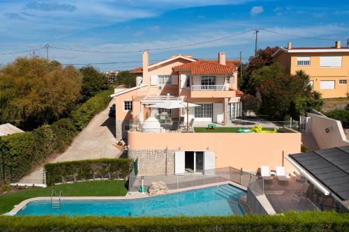 Villa Manuelina - Villa luxuosa com piscina aquecida by DolceStay