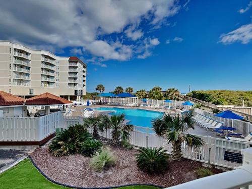 a view of the pool at a resort at Poolside Paradise in North Topsail Beach