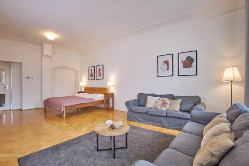 Posezení v ubytování Charles Bridge Suites