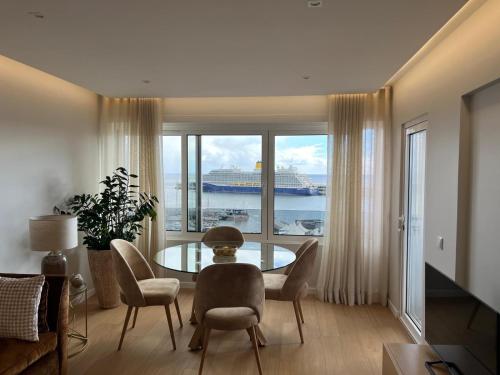 Khu vực ghế ngồi tại Infante Home