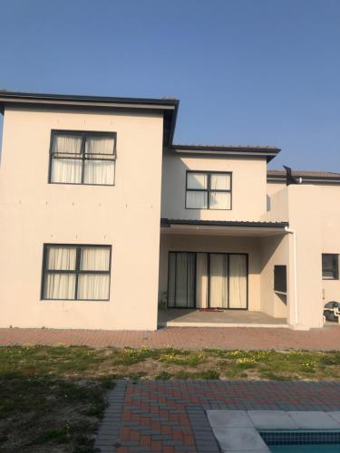 Budova, kde se prázdninový dům nachází