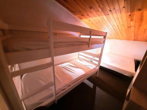 Appartement économique avec mezzanine pour 6 personnes aux Menuires - FR-1-452-119