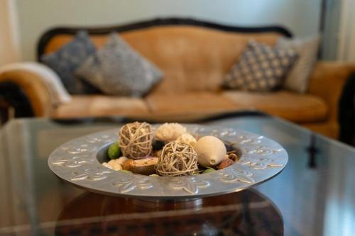 Ruang duduk di The Dragonfly Treme Guest House