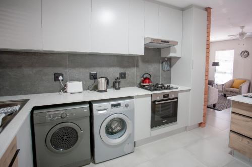 Kuchyň nebo kuchyňský kout v ubytování Apartment 70 - 1 On York