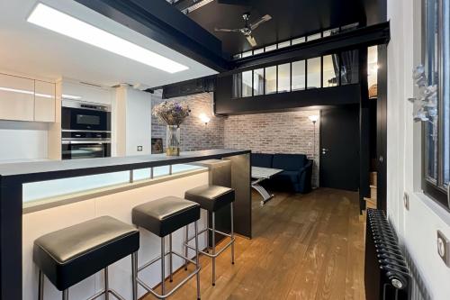 Charming atypical apartment - Gare de l'Est