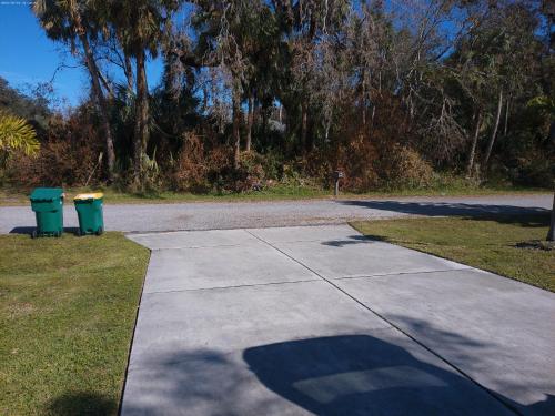 Galeriebild der Unterkunft Port Charlotte Palms-Pet friendly, Heated Private Pool and Mini Orchard in Port Charlotte
