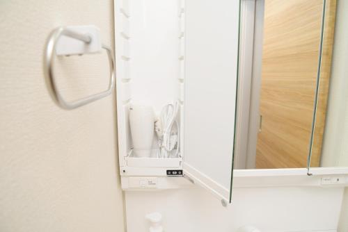 NYHotel 5 新宿2階建て4室1バスルーム1シャワー2トイレ