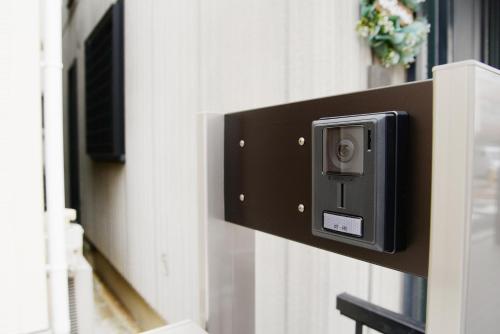 NYHotel 5 新宿2階建て4室1バスルーム1シャワー2トイレ