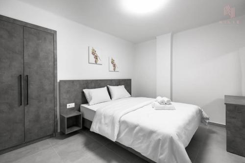 Consul, Nilie Hospitality MGMT