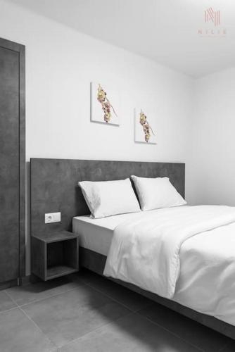 Consul, Nilie Hospitality MGMT