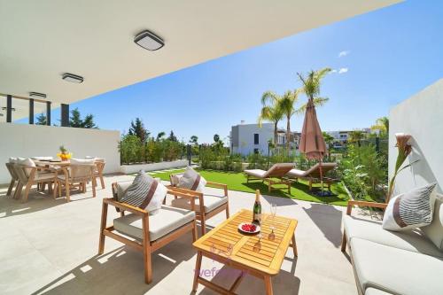 weforyou Atalaya 2 bedrooms with garden