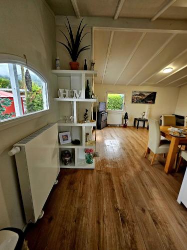 Η κουζίνα ή μικρή κουζίνα στο Tiny House Mehring