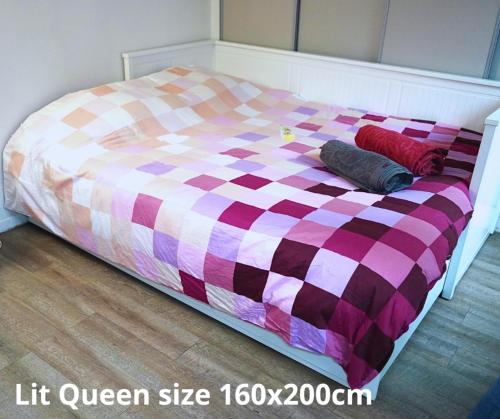 Photo de la galerie de l'établissement Louveciennes: studio lumineux indépendant de 23 m2, à Louveciennes